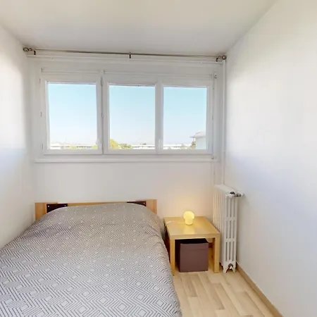 85 M2 Lumineux 4 Appartement *
